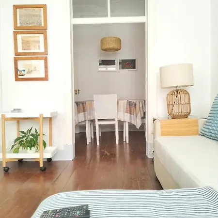 Bird's Nest Apartment